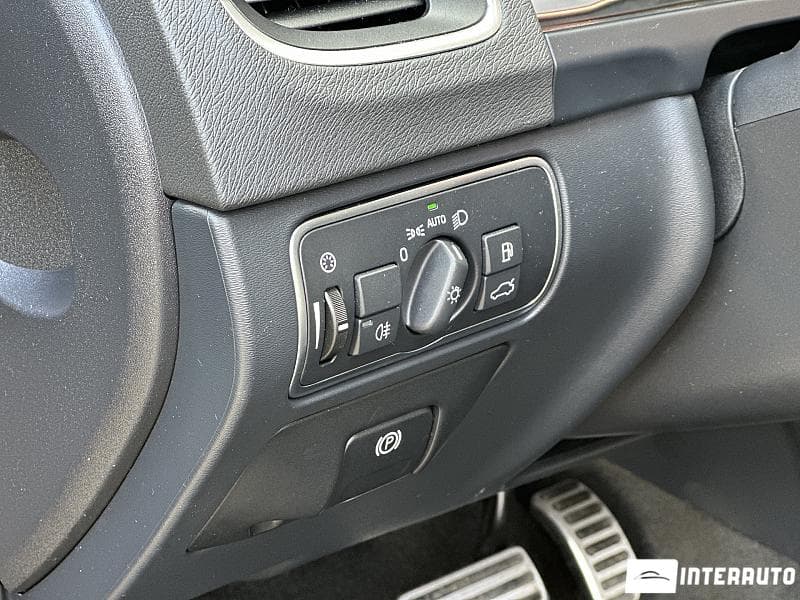 Volvo V 60 2015 — Миниатюра 10