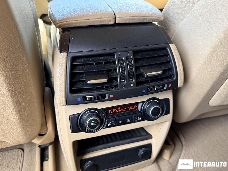 BMW X5 3.5i 2012 — Миниатюра 15