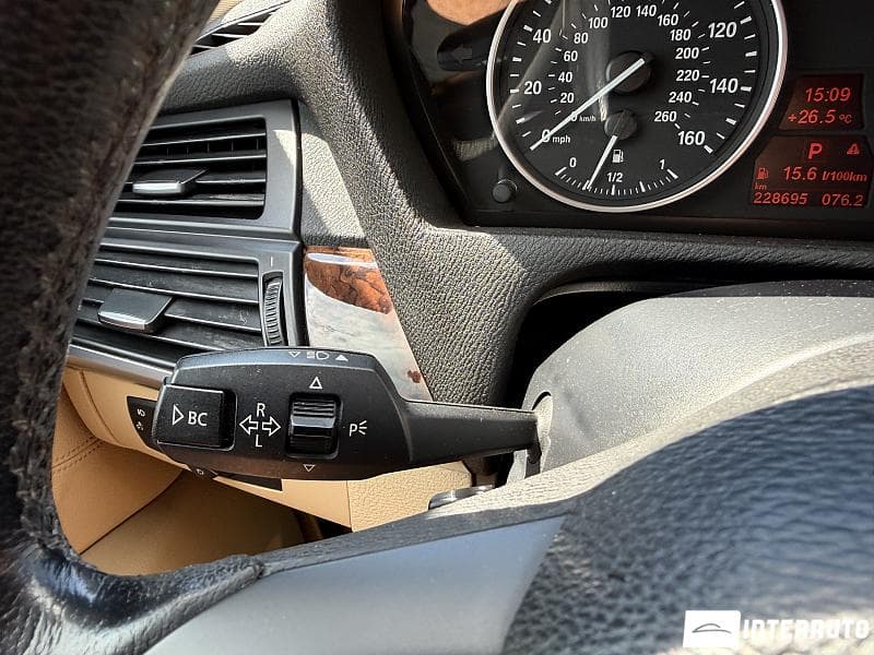 BMW X5 3.5i 2012 — Миниатюра 13