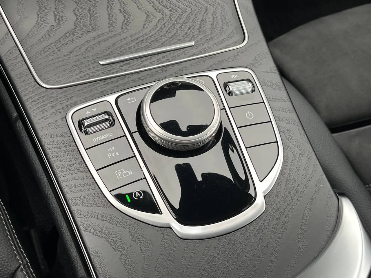 2019 Mercedes C 220 — Miniatură 15