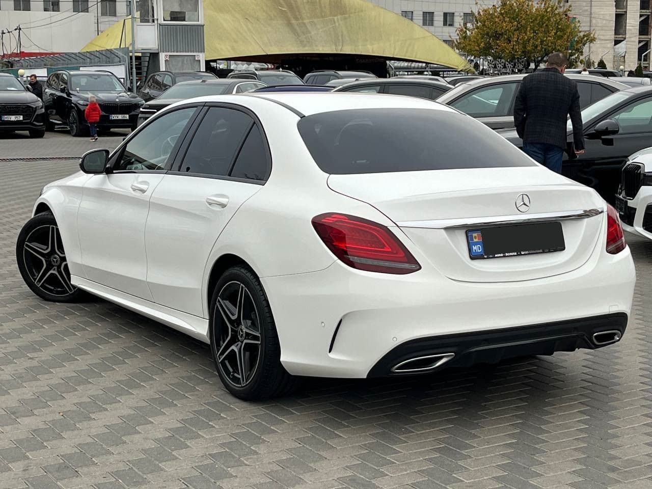 2019 Mercedes C 220 — Miniatură 4