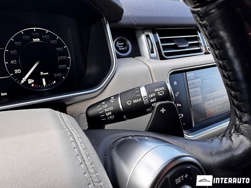 2016 Land Rover Range Rover Vogue — Miniatură 16