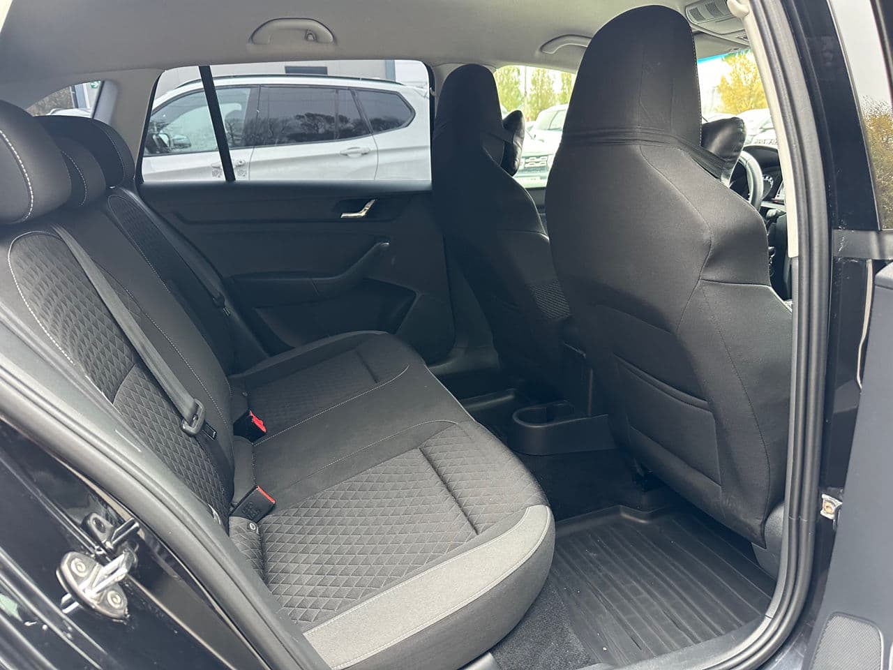 2016 Skoda Rapid — Miniatură 15