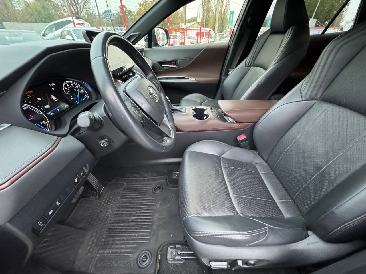 2020 Toyota Venza — Miniatură 11