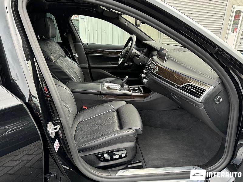 2019 BMW 745e — Miniatură 5