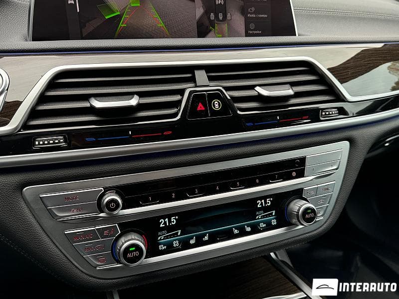 2019 BMW 745e — Miniatură 12