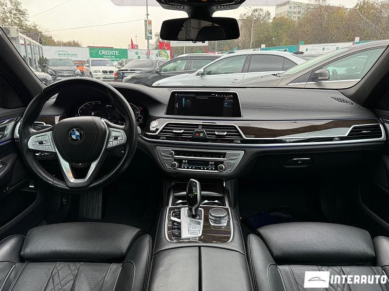 2019 BMW 745e — Miniatură 8