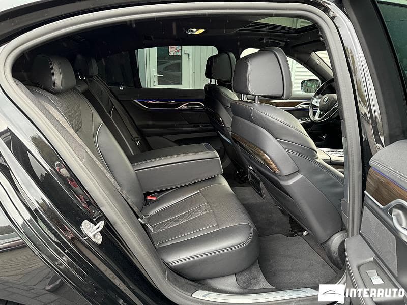 2019 BMW 745e — Miniatură 7