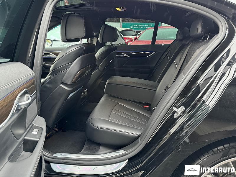 2019 BMW 745e — Miniatură 6