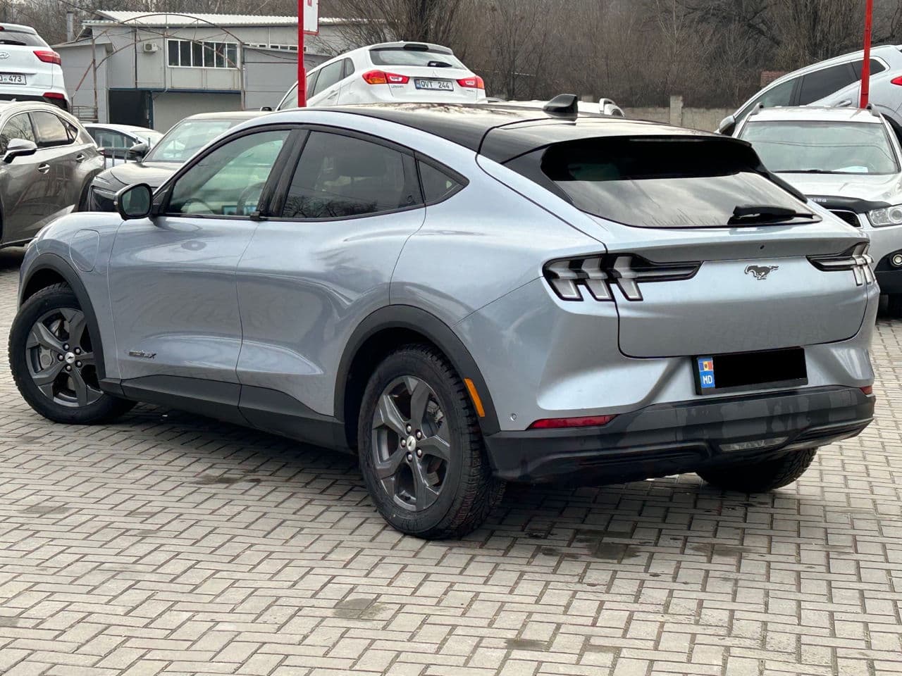 2022 Ford Mustang Mach-E — Miniatură 3