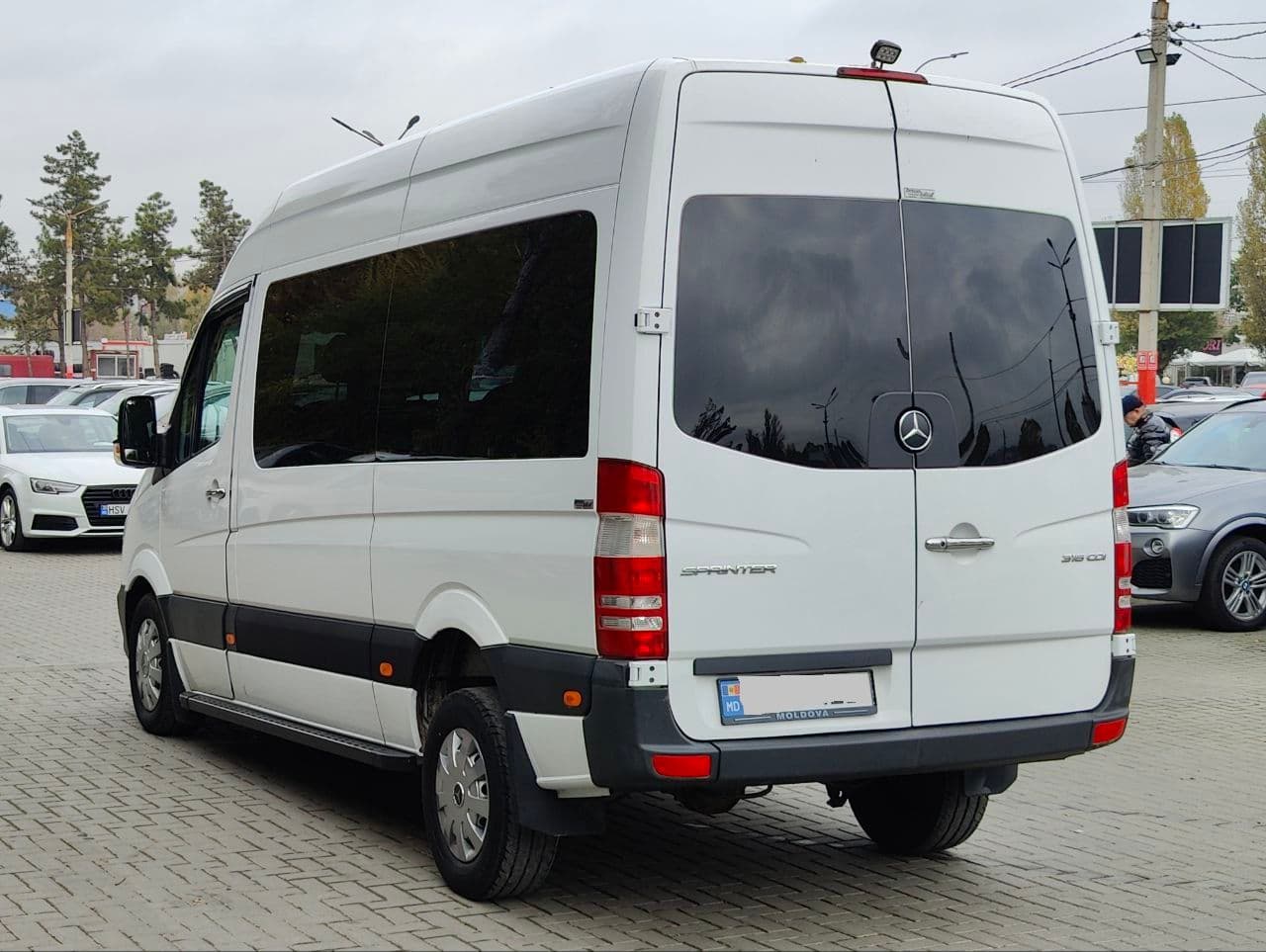 2016 Mercedes Sprinter — Miniatură 4