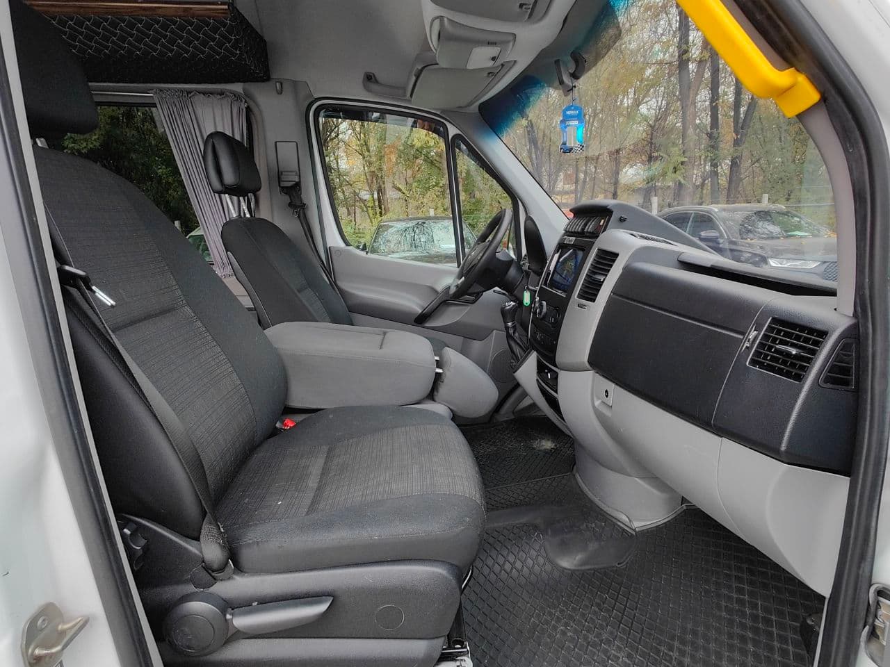 2016 Mercedes Sprinter — Miniatură 7