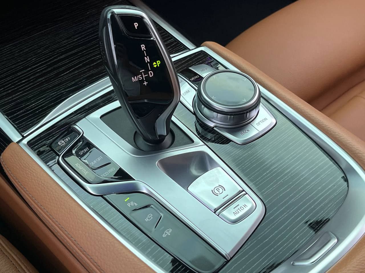 BMW 740 2022 — Миниатюра 15
