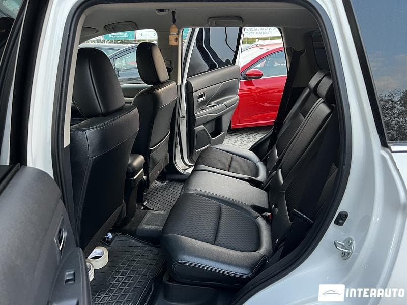 2014 Mitsubishi Outlander — Miniatură 6
