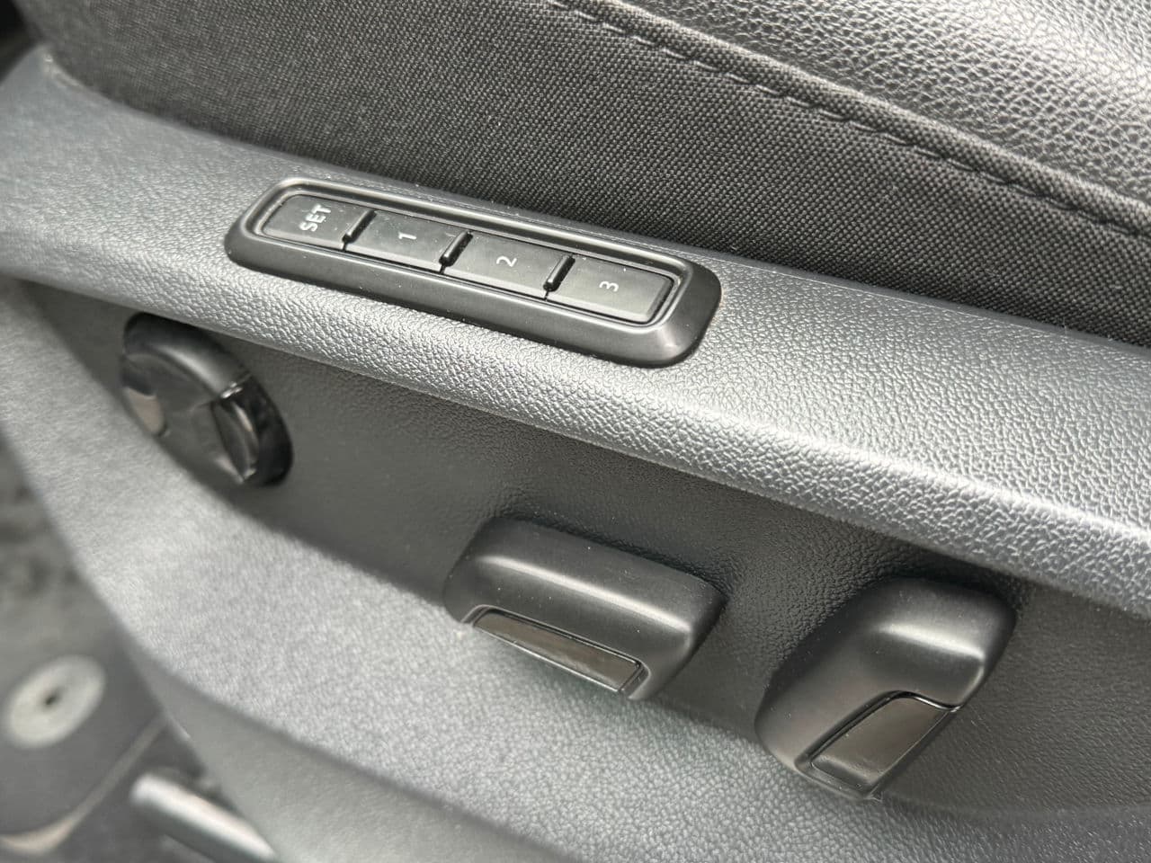2020 Volkswagen Tiguan — Miniatură 14