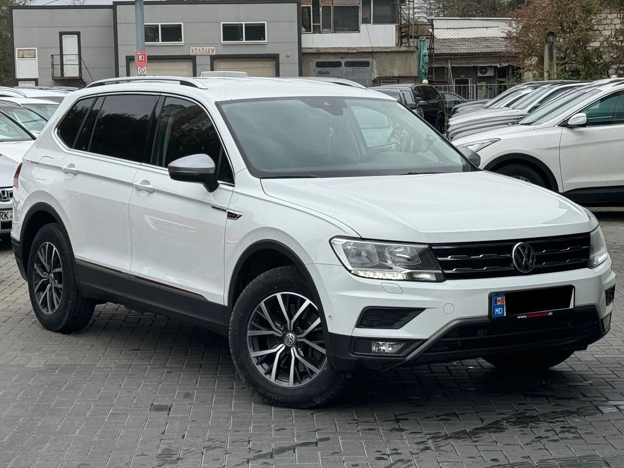 2020 Volkswagen Tiguan — Miniatură 2