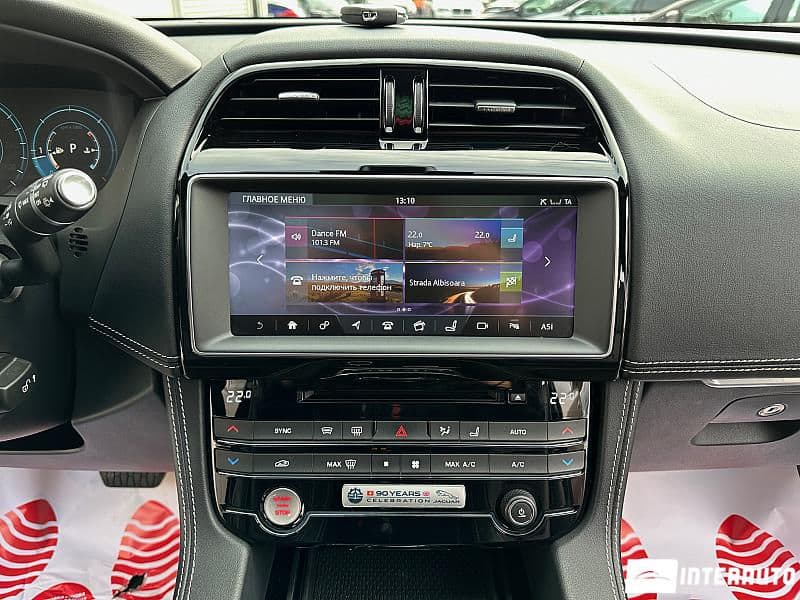 2017 Jaguar F-Pace — Miniatură 13
