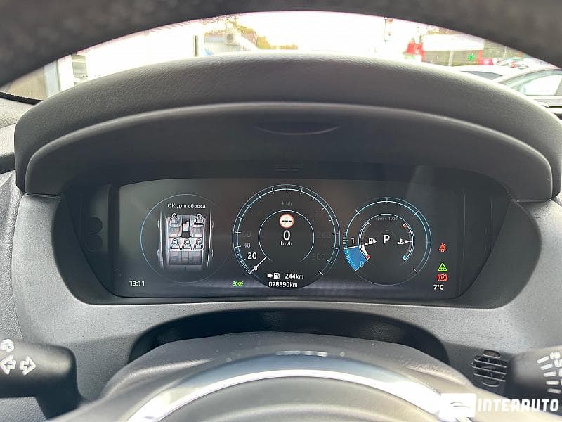 2017 Jaguar F-Pace — Miniatură 10