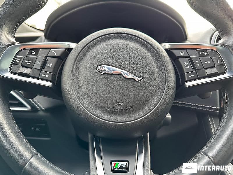 2017 Jaguar F-Pace — Miniatură 9