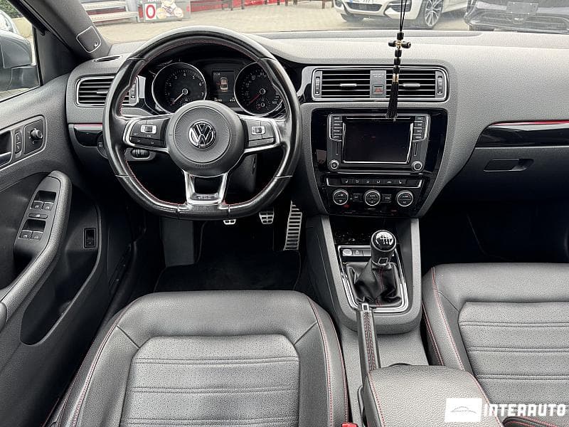2017 Volkswagen Jetta GLI — Miniatură 13