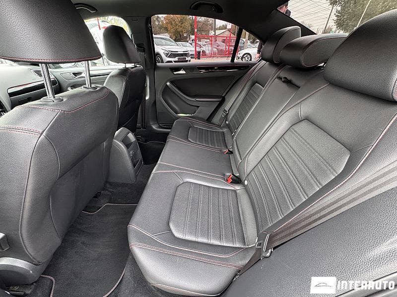 2017 Volkswagen Jetta GLI — Miniatură 28