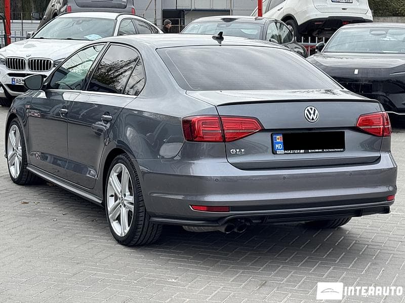 2017 Volkswagen Jetta GLI — Miniatură 2