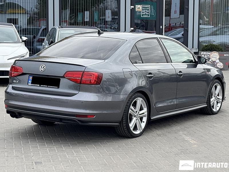 2017 Volkswagen Jetta GLI — Miniatură 3