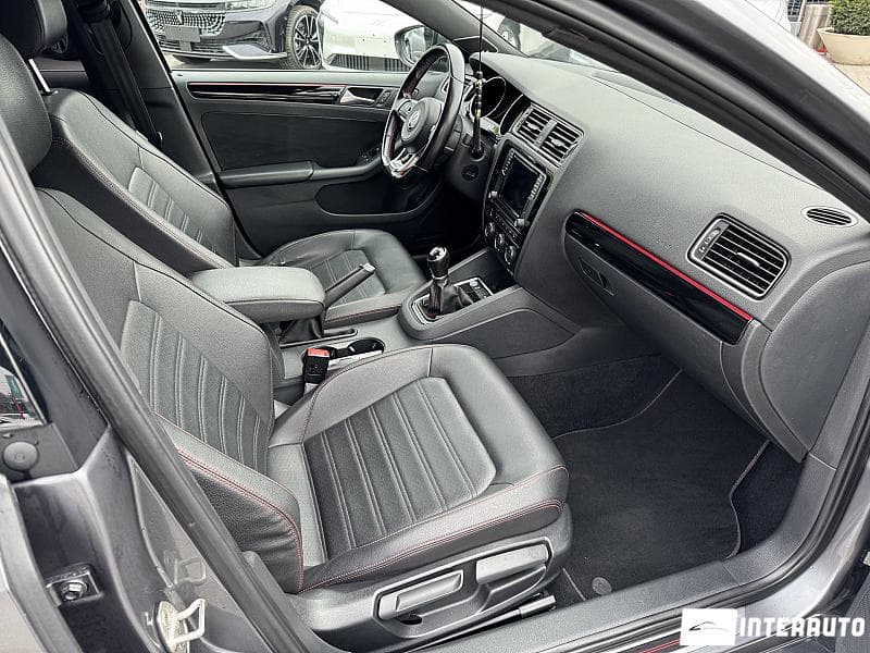 2017 Volkswagen Jetta GLI — Miniatură 22