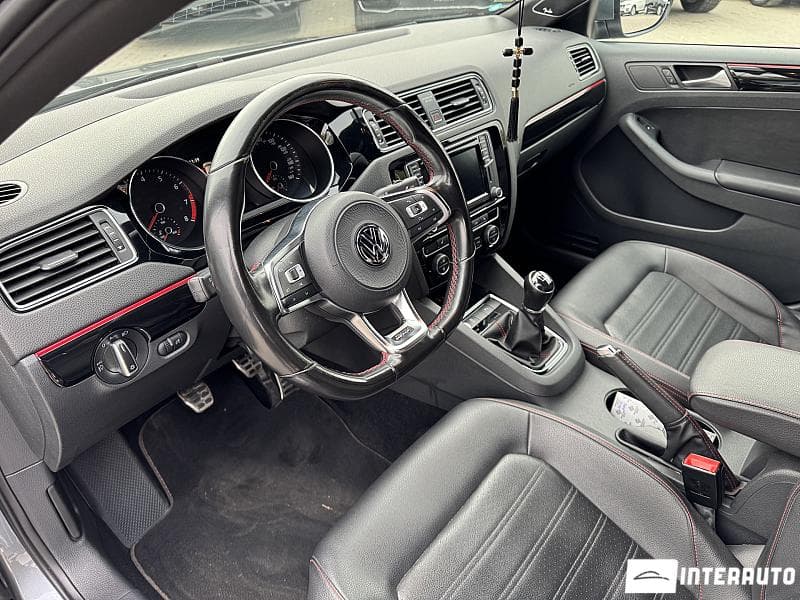 2017 Volkswagen Jetta GLI — Miniatură 12