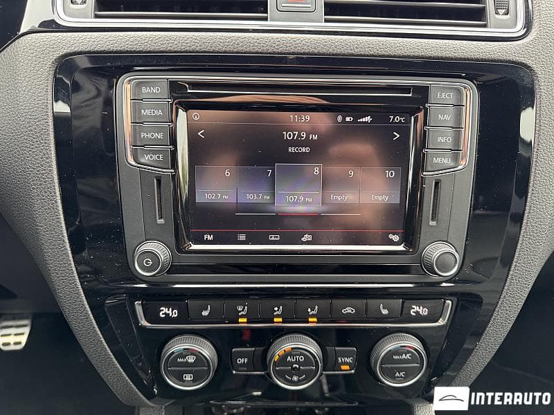 2017 Volkswagen Jetta GLI — Miniatură 19
