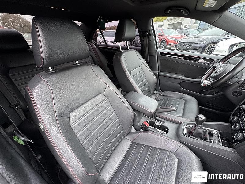2017 Volkswagen Jetta GLI — Miniatură 25