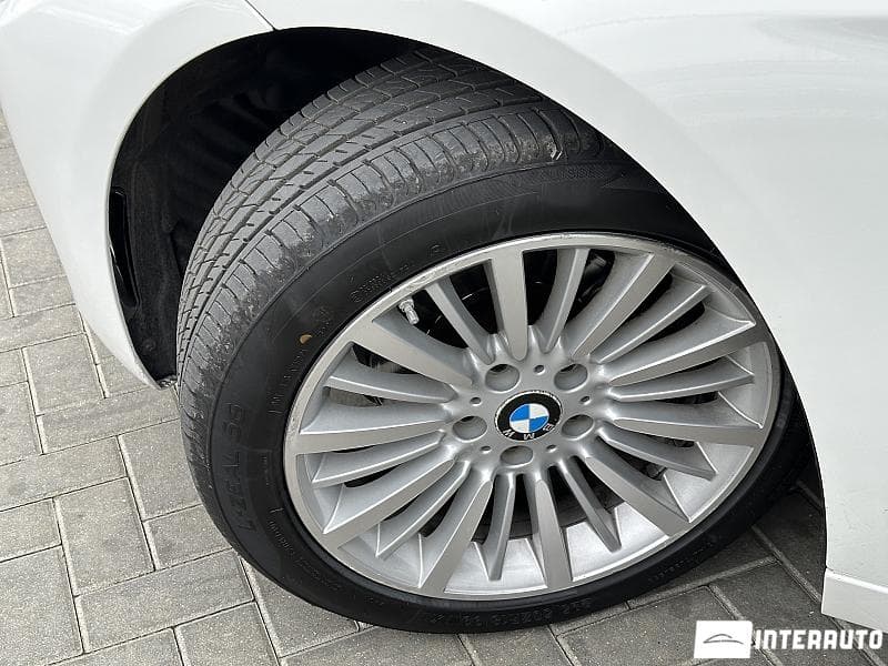 2015 BMW 320 GT — Miniatură 16