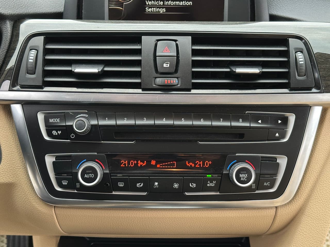 2015 BMW 320 GT — Miniatură 10