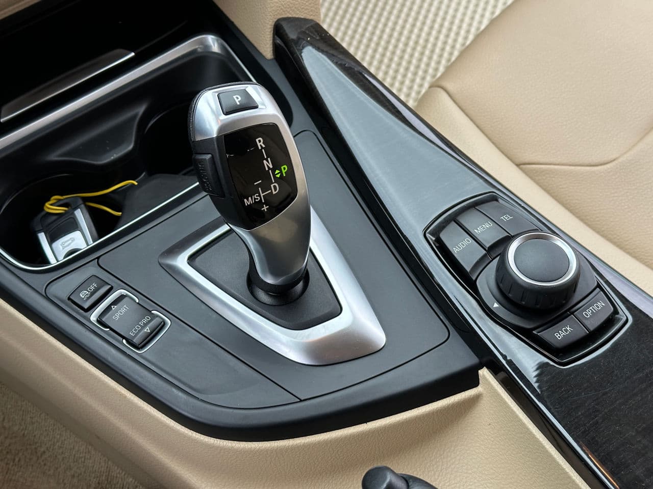 2015 BMW 320 GT — Miniatură 11