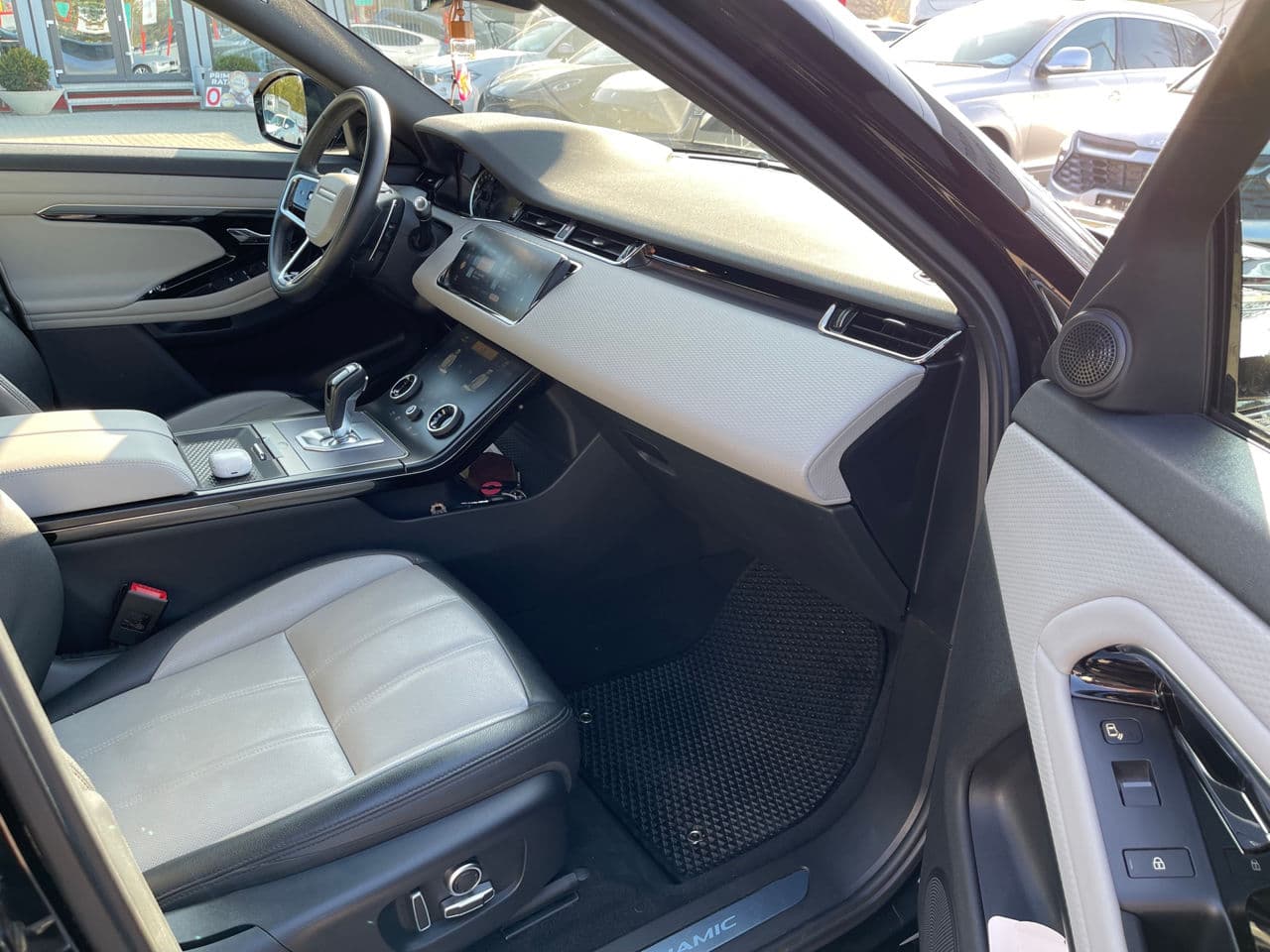 2022 Land Rover Range Rover Evoque — Miniatură 14