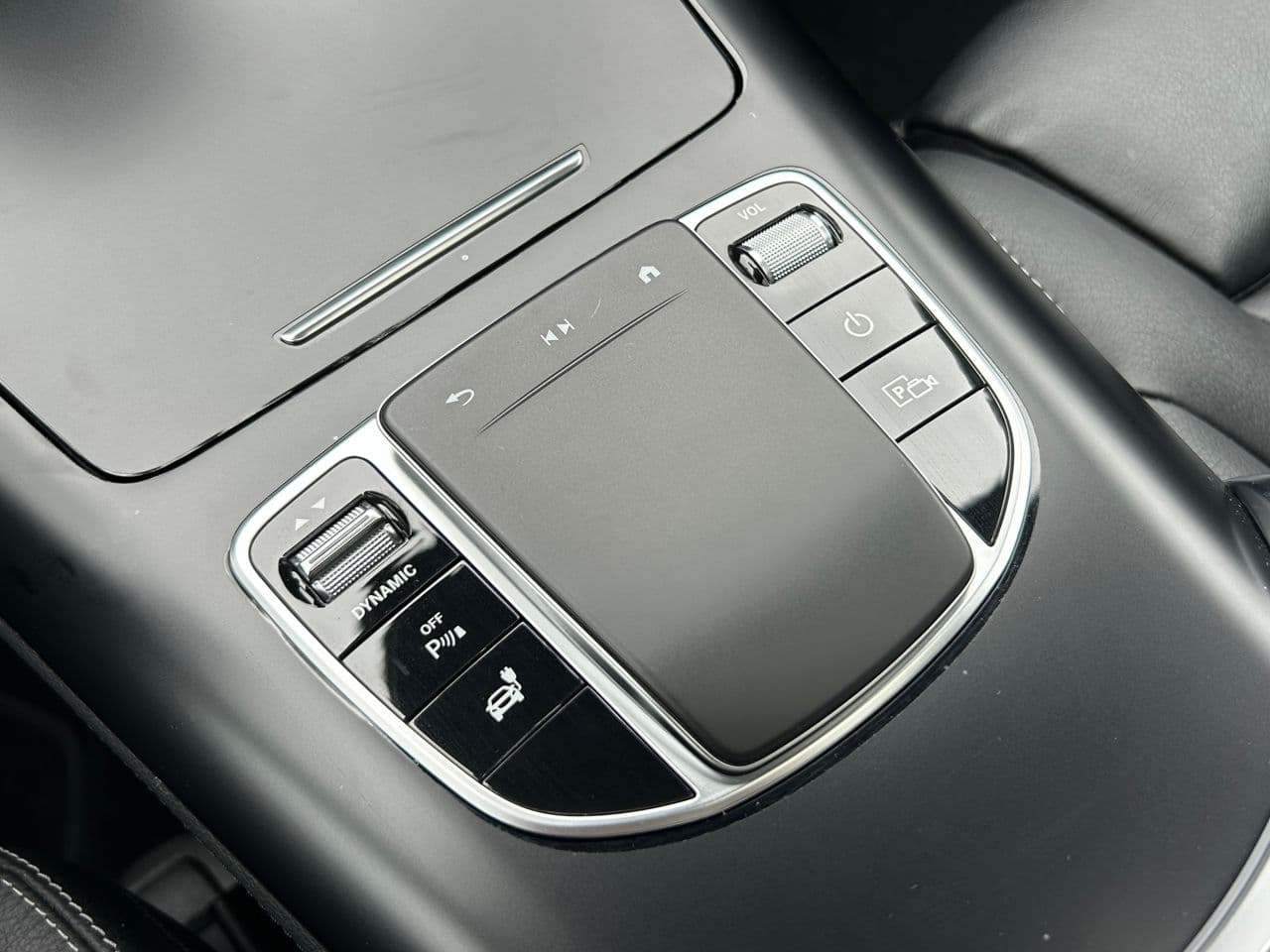 2020 Mercedes EQC 400 — Miniatură 18