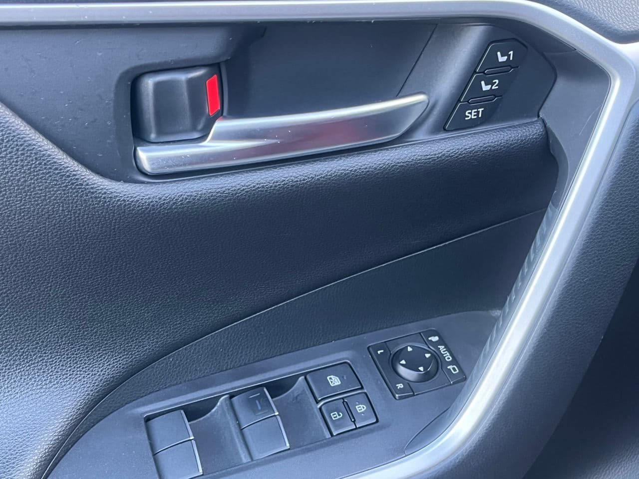 2019 Toyota Rav-4 — Miniatură 7