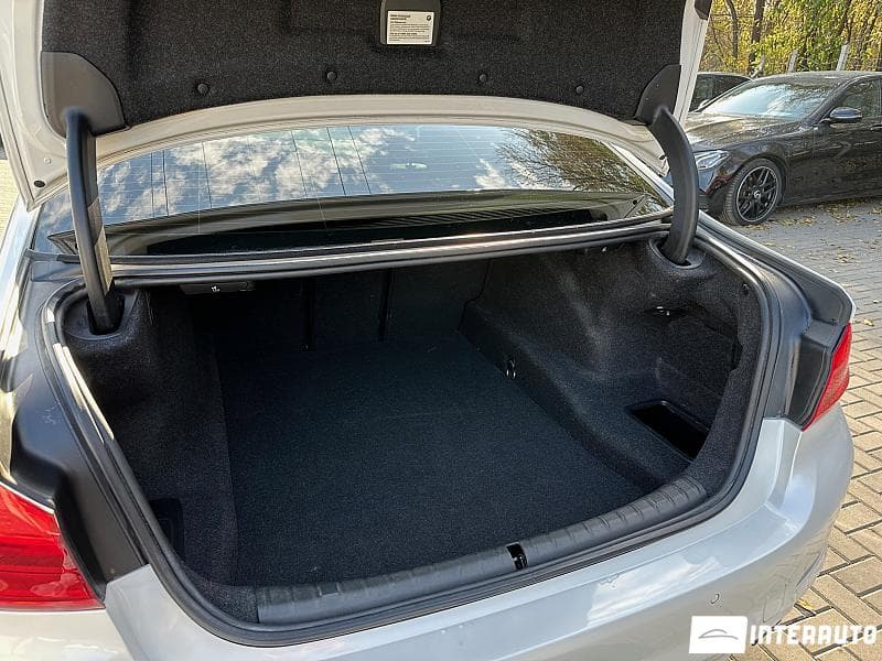 2018 BMW 530 — Miniatură 22