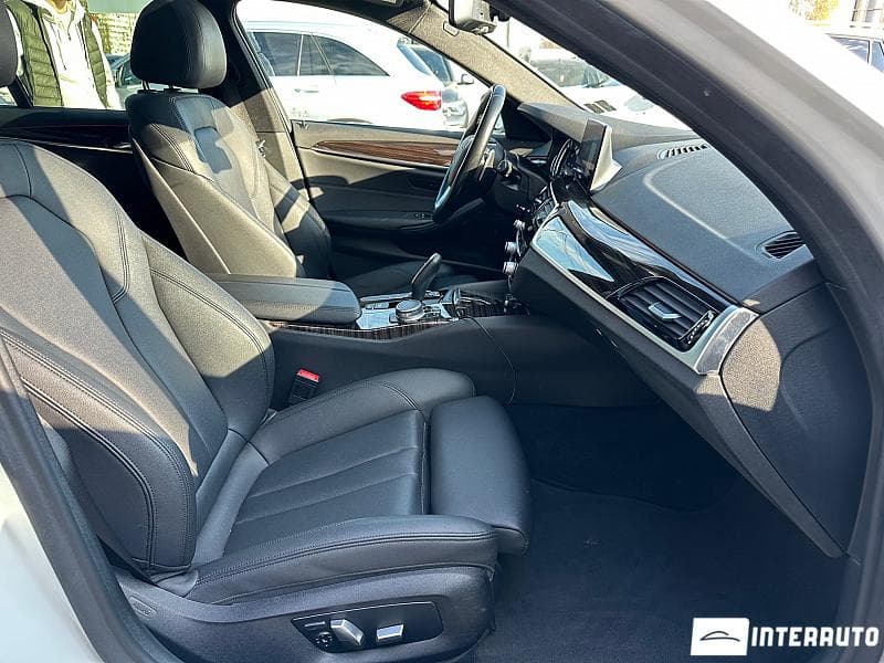 2018 BMW 530 — Miniatură 19