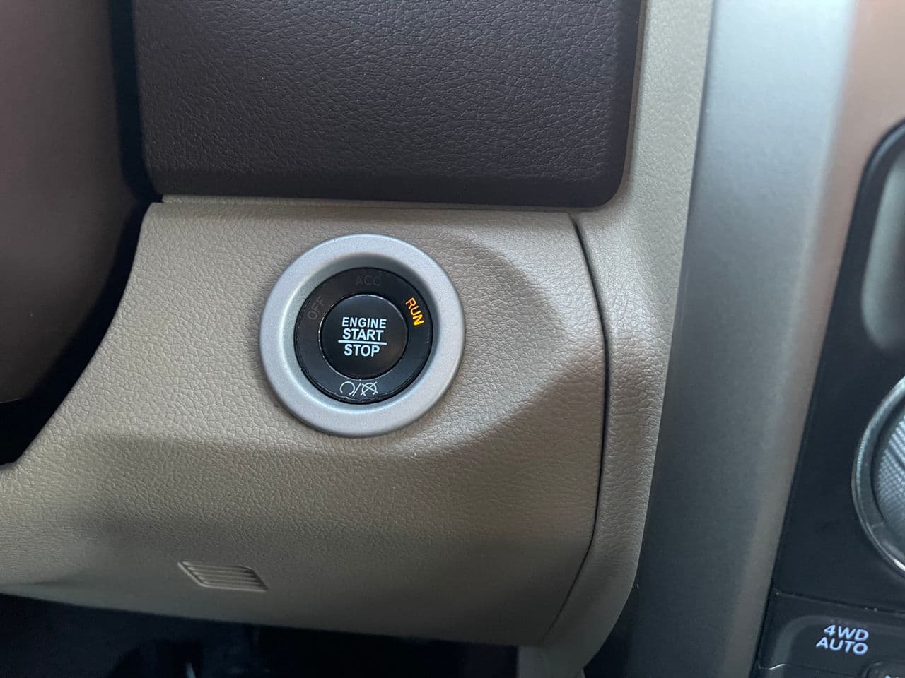 2016 Dodge RAM — Miniatură 9