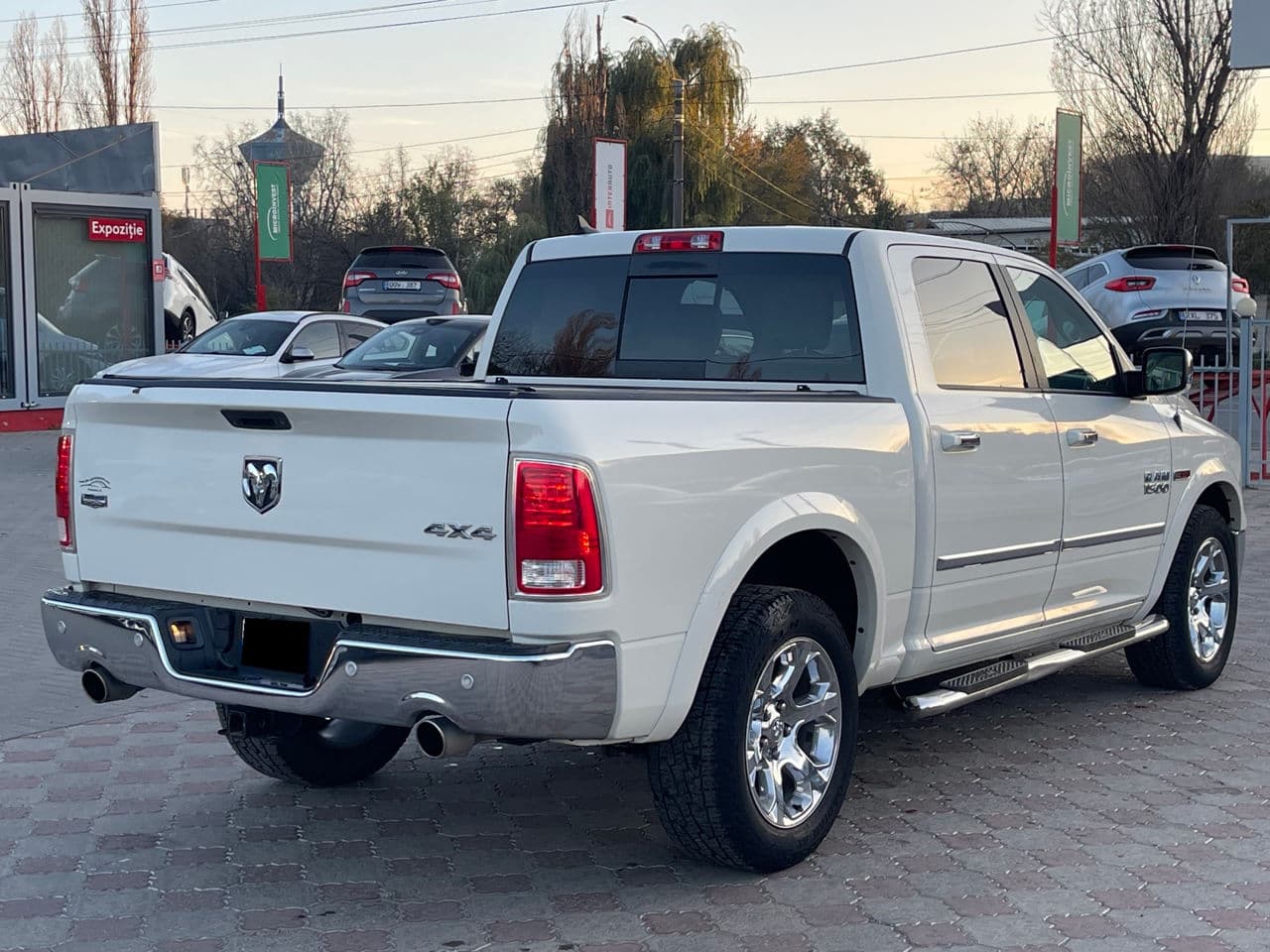 2016 Dodge RAM — Miniatură 3