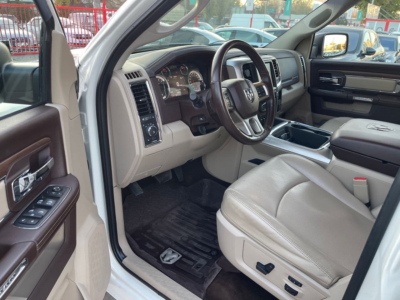2016 Dodge RAM — Miniatură 6