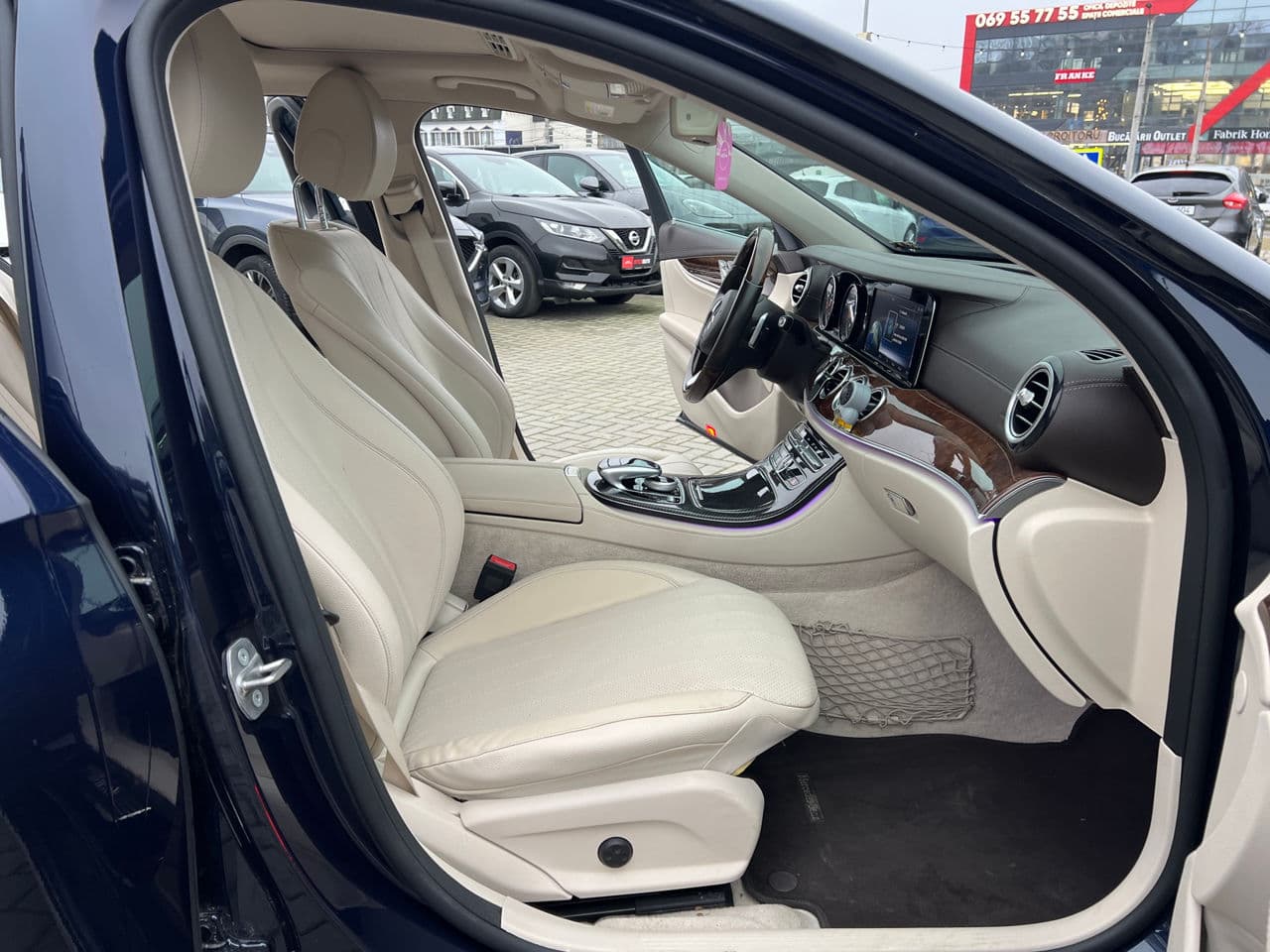 2016 Mercedes E 300 — Miniatură 16