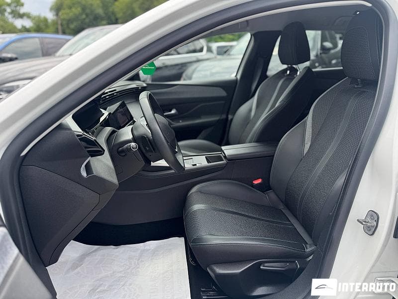 2022 Peugeot 308 — Miniatură 5
