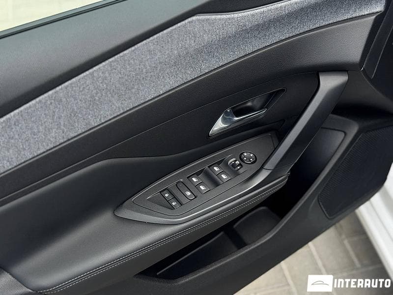 2022 Peugeot 308 — Miniatură 15