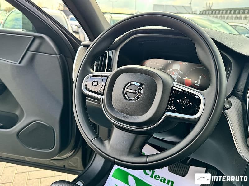 2017 Volvo XC 60 — Miniatură 8