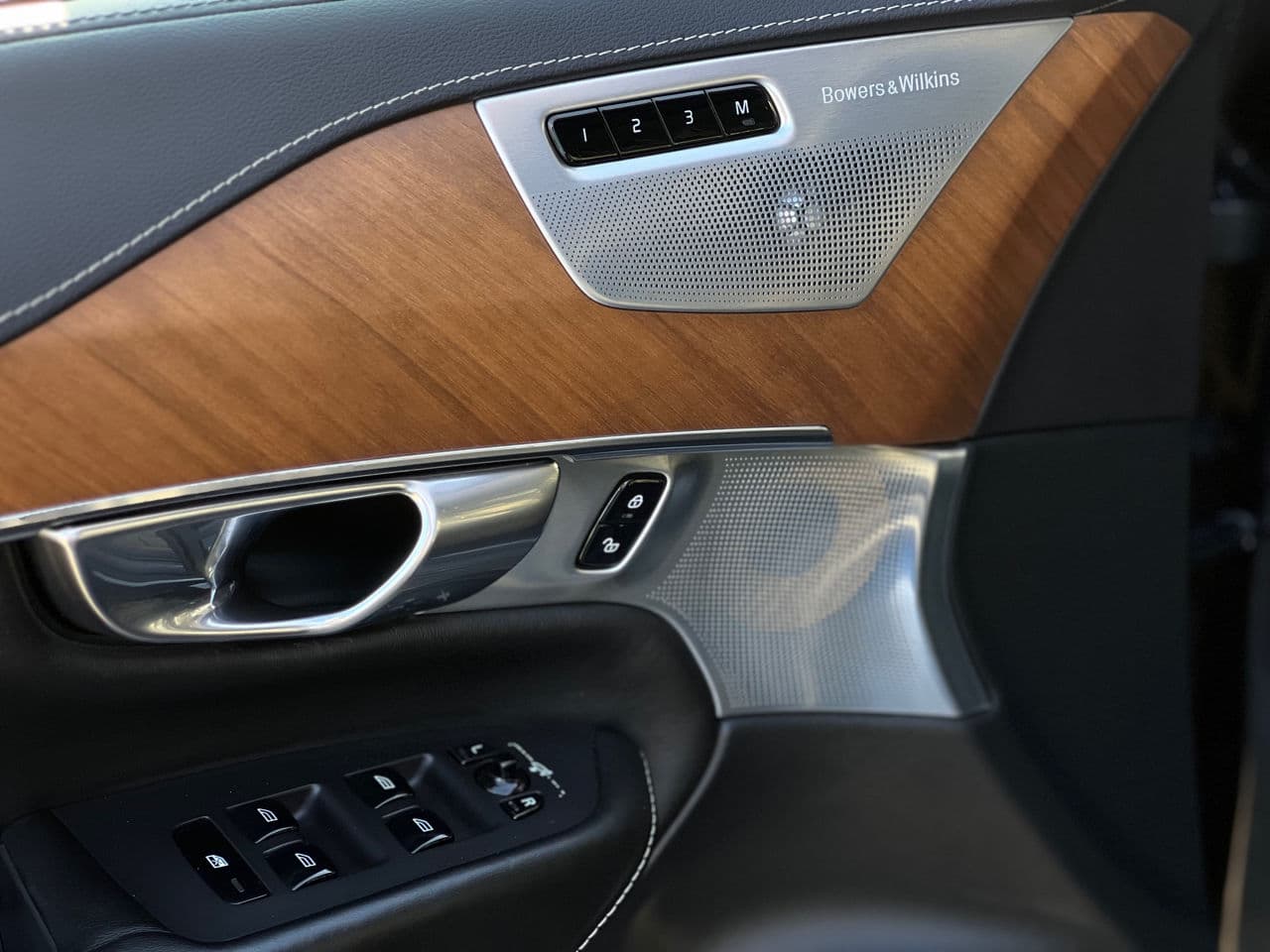 2017 Volvo XC 90 — Miniatură 7