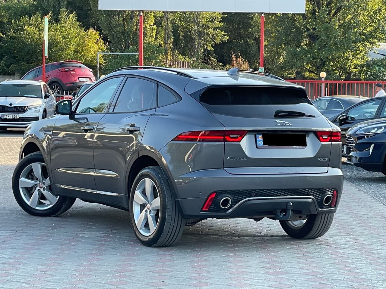 2018 Jaguar E-Pace — Miniatură 2
