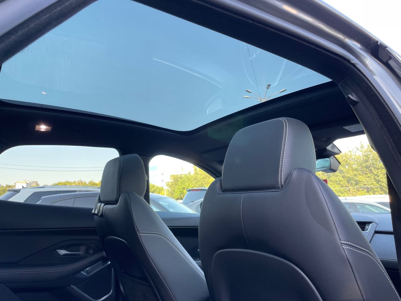 2018 Jaguar E-Pace — Miniatură 19