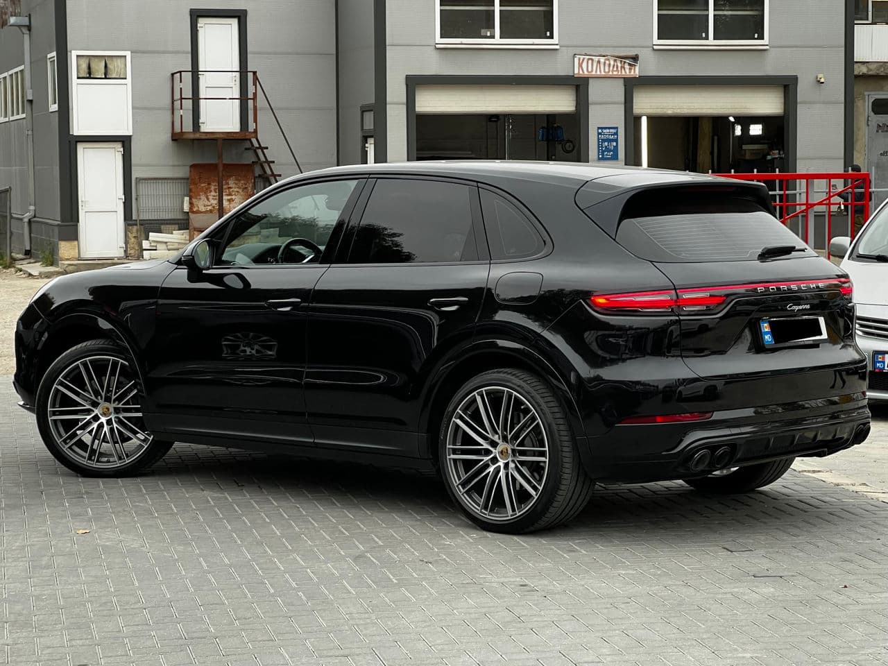 2019 Porsche Cayenne E-Hybrid — Miniatură 4